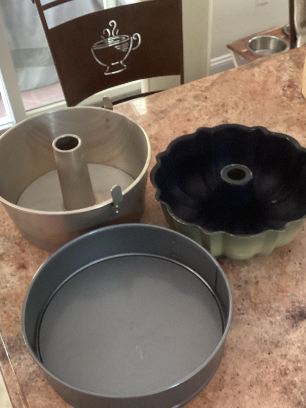 Mirro and Ekco Metal Bake Pan Set